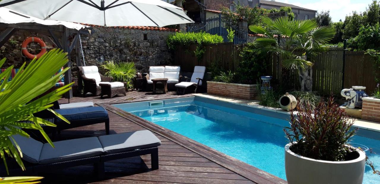 La Belle Maison Villa Piegut-Pluviers ภายนอก รูปภาพ
